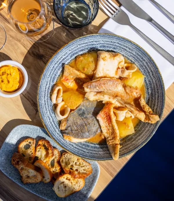 Service de la bouillabaisse